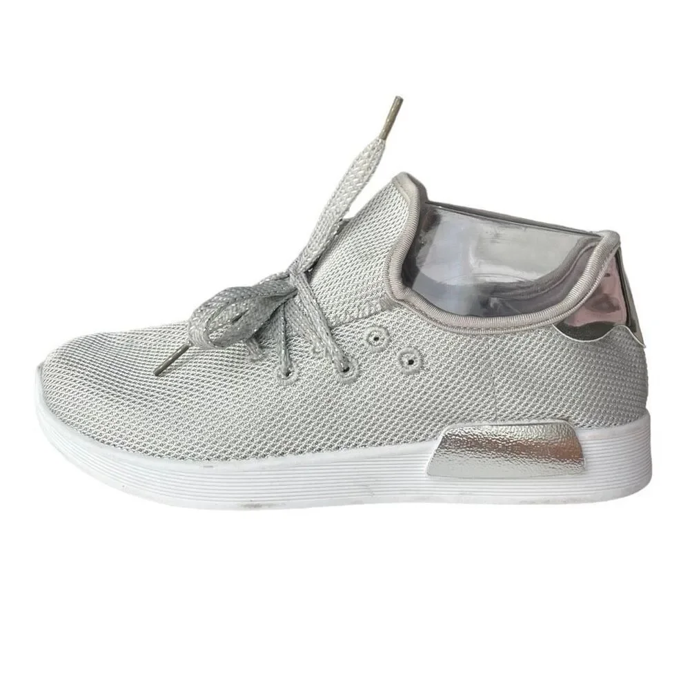 Twisted Jr Kid’s Girls Shoes Silver Lace Up Sneaker Size 4
